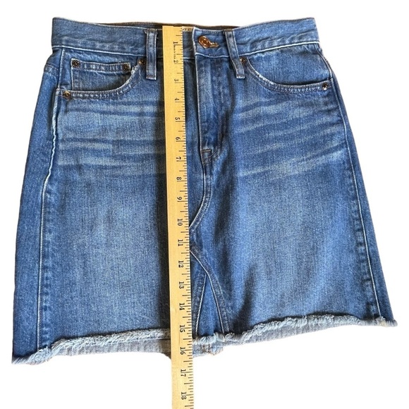 J. Crew Medium Wash Denim Skirt Frayed Hem Stretch Pocket - Sz XS / 0 - Picture 11 of 14